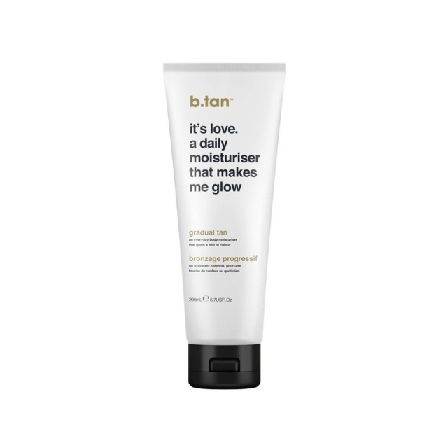 b.tan - It‘s Love. A Daily Moisturiser That Make Me Glow Lotion - Hydratačný telový krém pre postupné opálenie, 200 ml